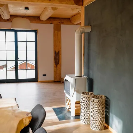 Wunderschoenes Blockhaus Direkt Am See Fuer 10 Pax Grobern Exterior photo