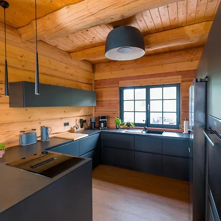 Wunderschoenes Blockhaus Direkt Am See Fuer 10 Pax Grobern Exterior photo